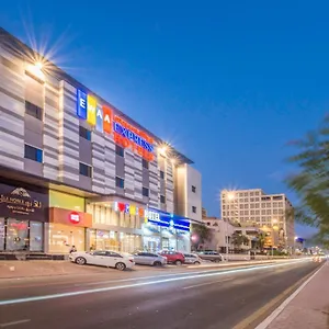 تحقق من التوفر